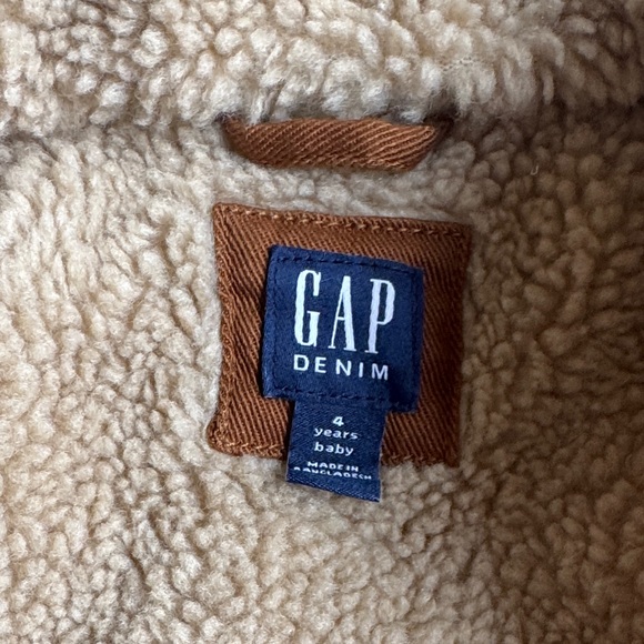 GAP Toddler Boys 4T Tan Sherpa-Lined Jean Jacket NWOT - Picture 3 of 3